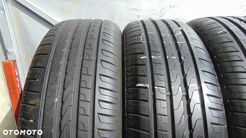 Pirelli Cinturato P7 205 55 R17 - 2