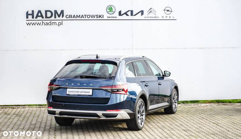 Skoda Superb 2.0 TDI SCR 4x4 Scout DSG - 4