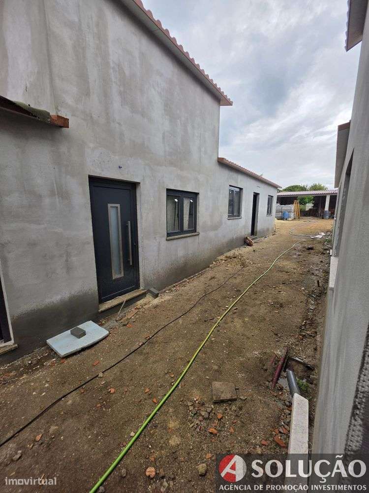 Empreendimento de várias moradias em Aveiro perto do polo universitá-10