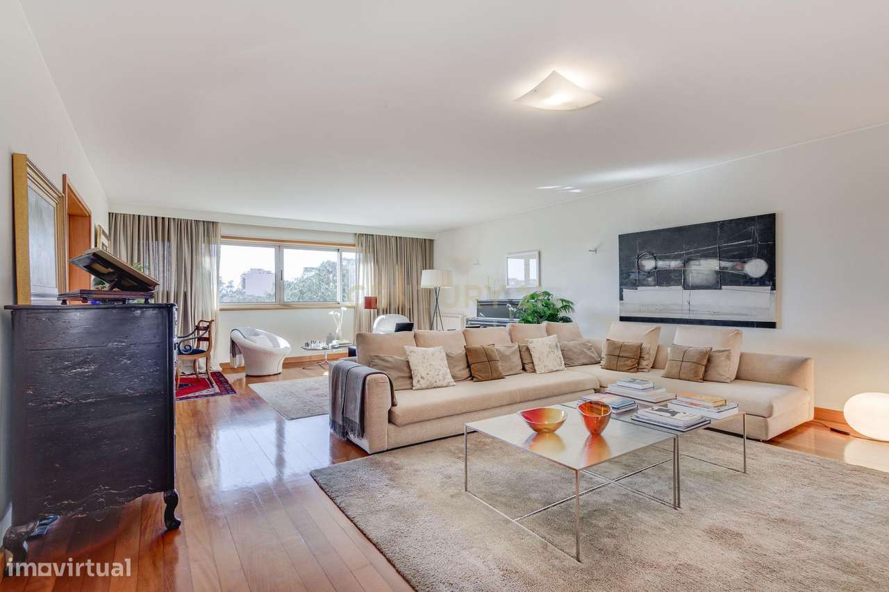 T4+1 na 1ª linha Condomínio fechado Parque das Conchas - Grande imagem: 4/60