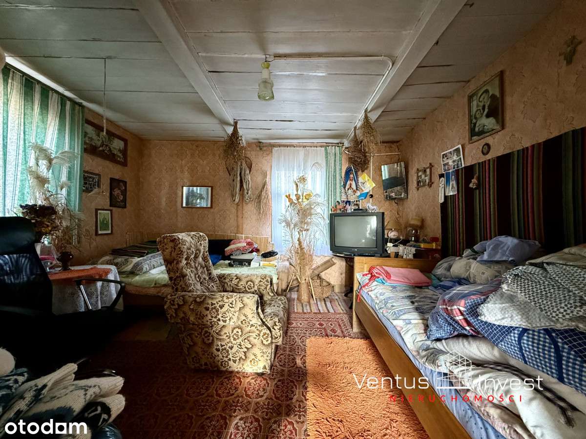 Działka z klimatycznym domem drewnianym -Czerwonka-9