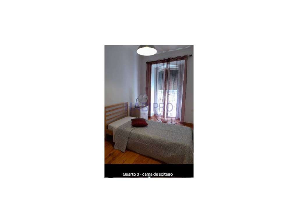 Santa Catarina apartamento T3 com terraço de 36 m2-5