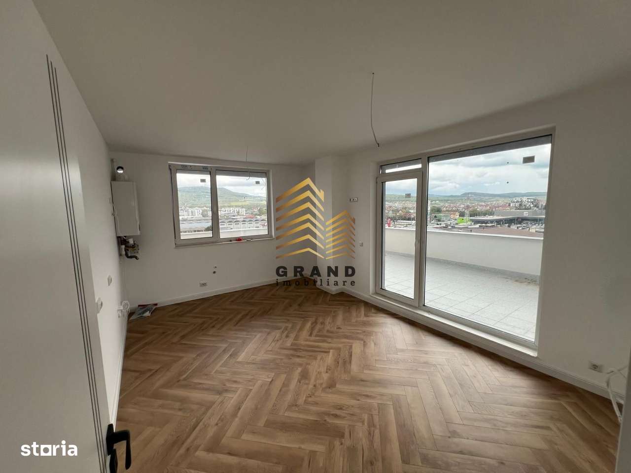 APARTAMENT ~ DECOMANDAT ~ DE VANZARE - Imagine principală: 5/16