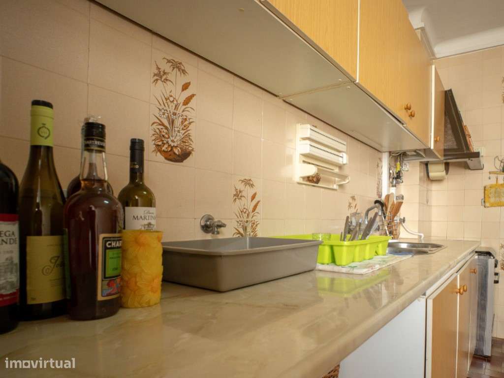 Apartamento T2 1º andar - Rua Jaime Cortesão, Baixa da Banheira-1