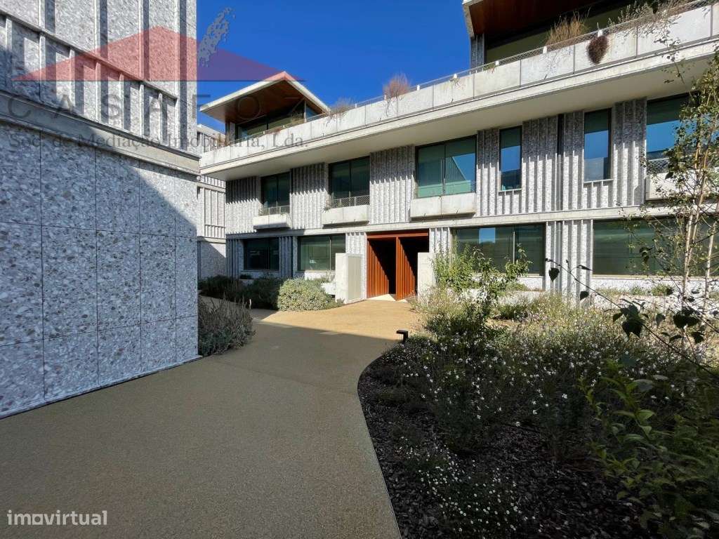 Venda Apartamento T3 Duplex Novo em Nevogilde-38