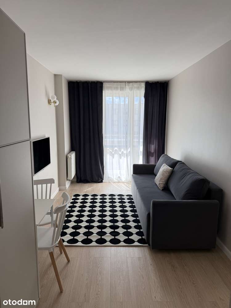 Komfortowe mieszkanie 2-pokojowe z balkonem i garażem – Wola Tower