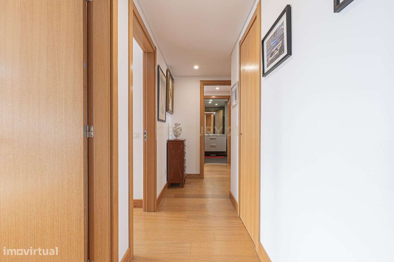 Apartamento no River Terraces com magnifica vista rio-19