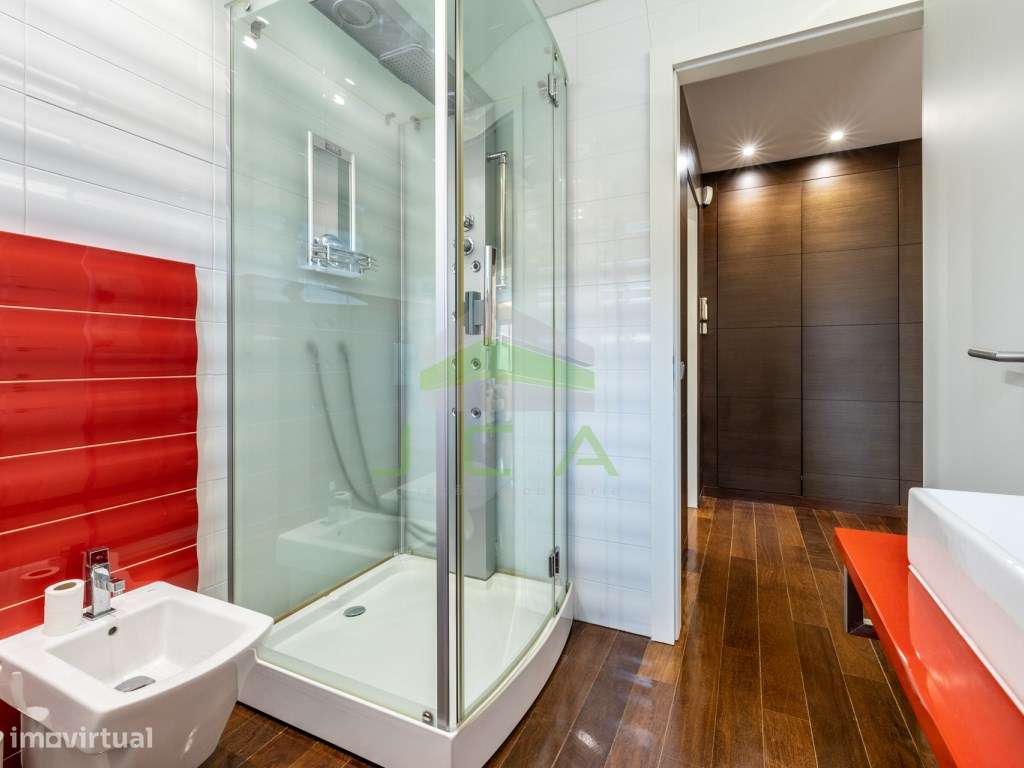 Moradia V4 isolada a 3min de Leiria-26