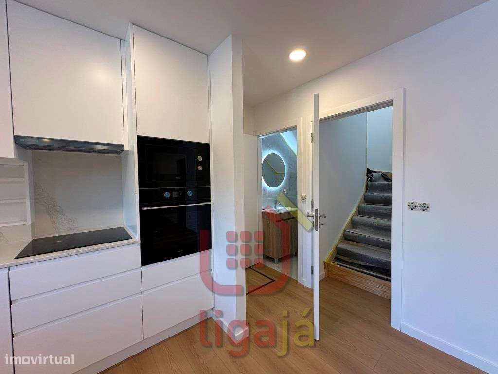 Moradia T4 de Excelência em Ourém-8