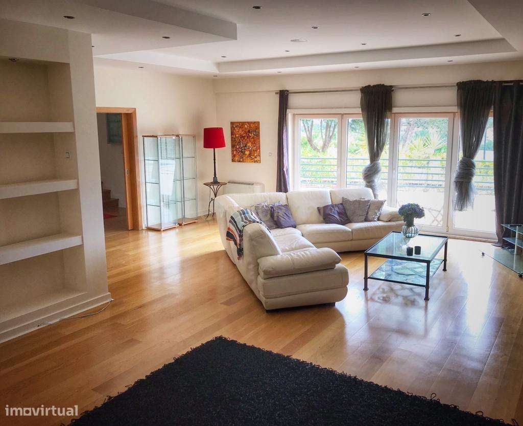 Moradia T5 com piscina privada para arrendamento no Belas Clube de Cam - Grande imagem: 5/40