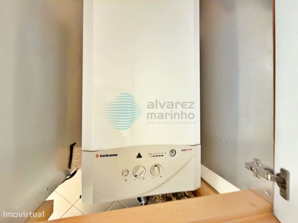 Apartamento T5, com 3 varandas, 2 lugares de estacionamento e Arrec...-38