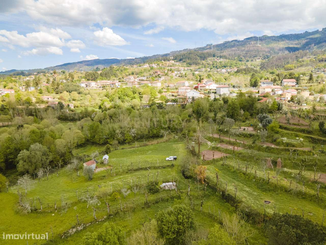 Terreno Rústico com cerca de 6.000 m² na Folhada, Marco de Canaveses - Grande imagem: 5/14