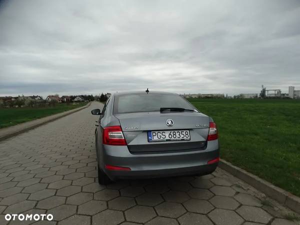 Skoda Octavia 2.0 TDI DSG Premium Edition - 9