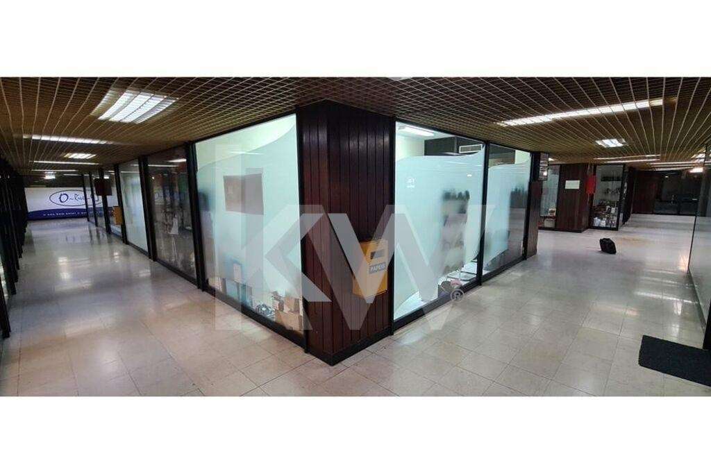 Investidores! Loja arrendada por 340€/mês! Rentabilidade bruta de 10,5 - Grande imagem: 3/13