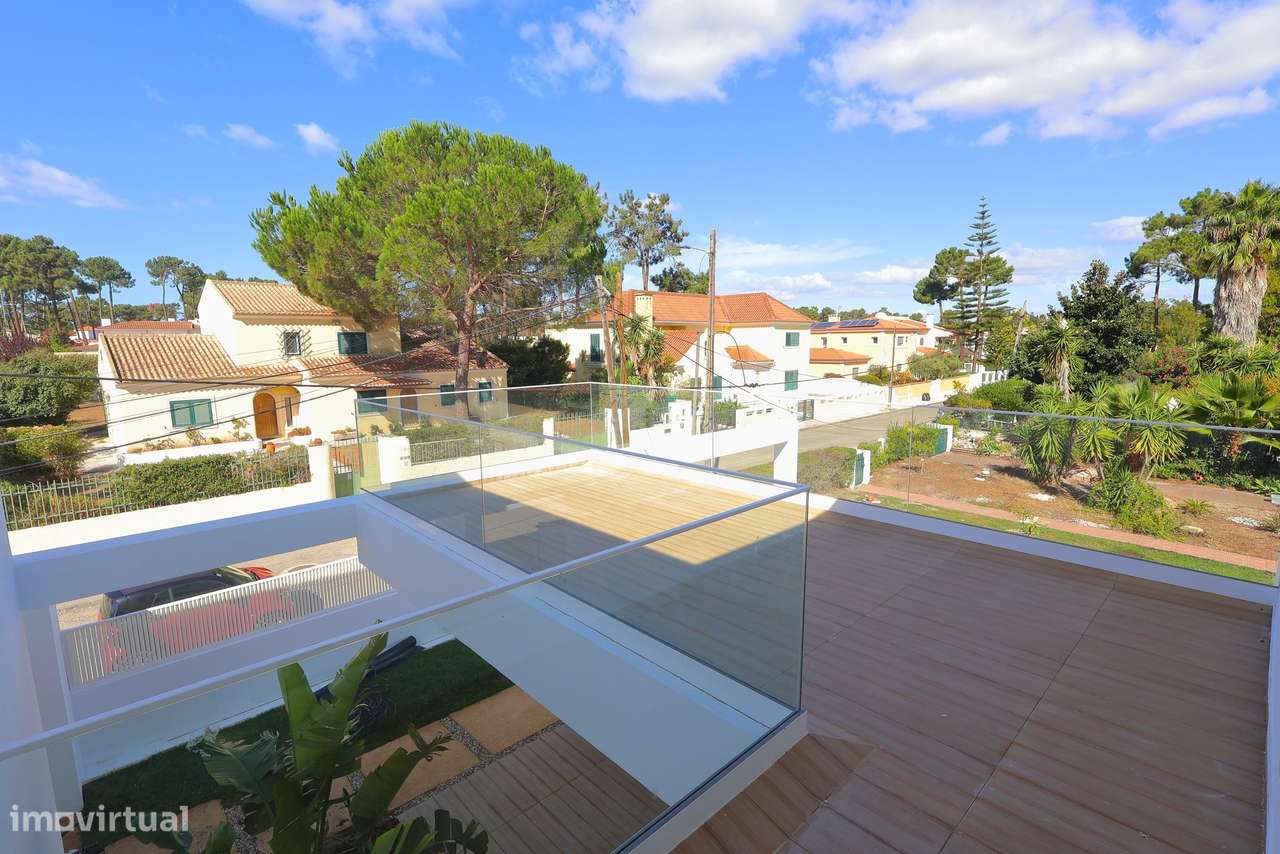 Moradia Contemporânea T4 na prestigiada Verdizela - Grande imagem: 4/53