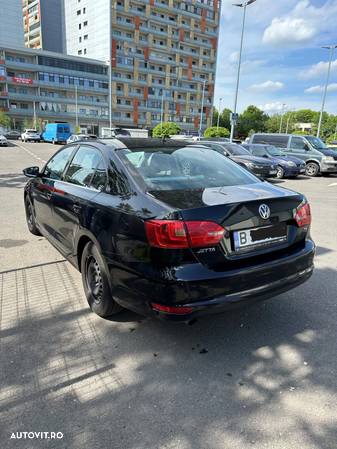 Volkswagen Jetta 1.6 TDI CR DPF Highline - 5