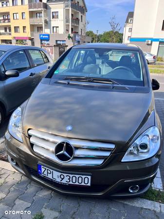 Mercedes-Benz Klasa B 180 BlueEffICIENCY - 2