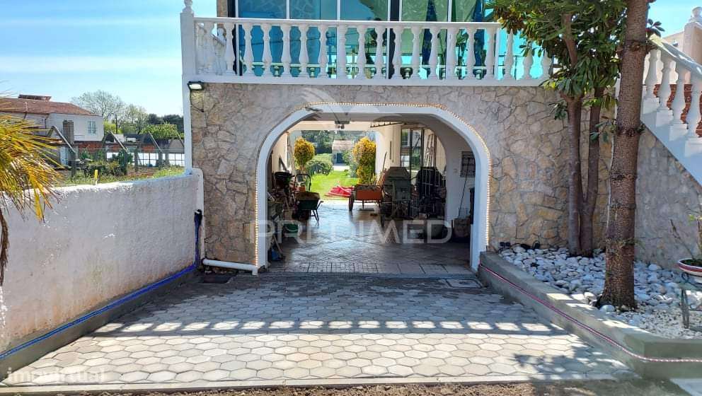 Moradia T4+1 com Piscina em Esgueira - Grande imagem: 3/9