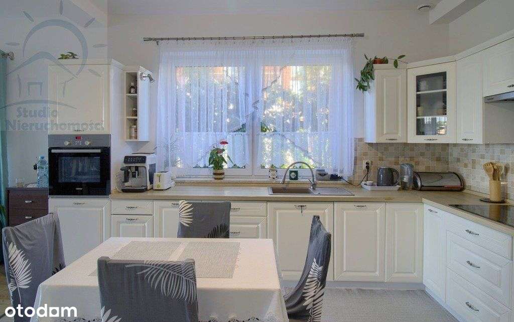 Połowa bliźniaka w spokojnej okolicy-11