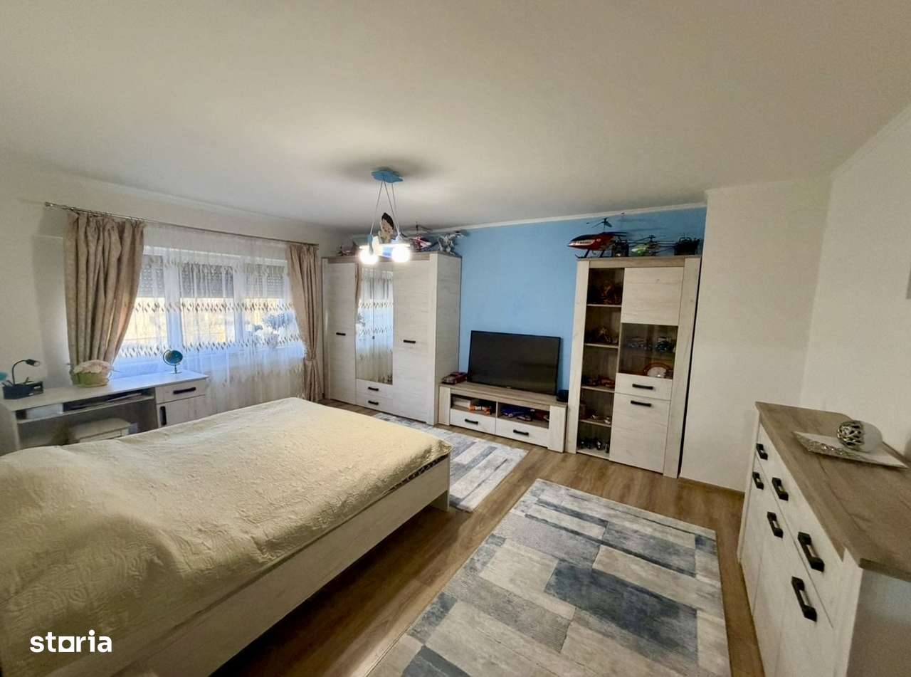 Apartament 4 camere, Carpati II, str Alecu Russo-2