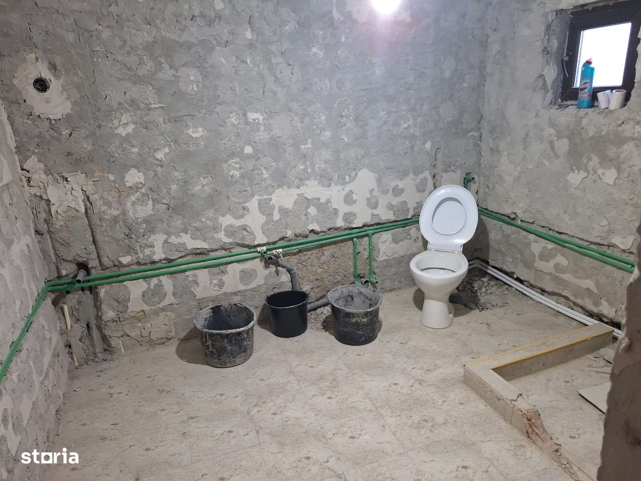 Casa deosebita,5 camere,teren 220mp, renovata, zona Medeea-8