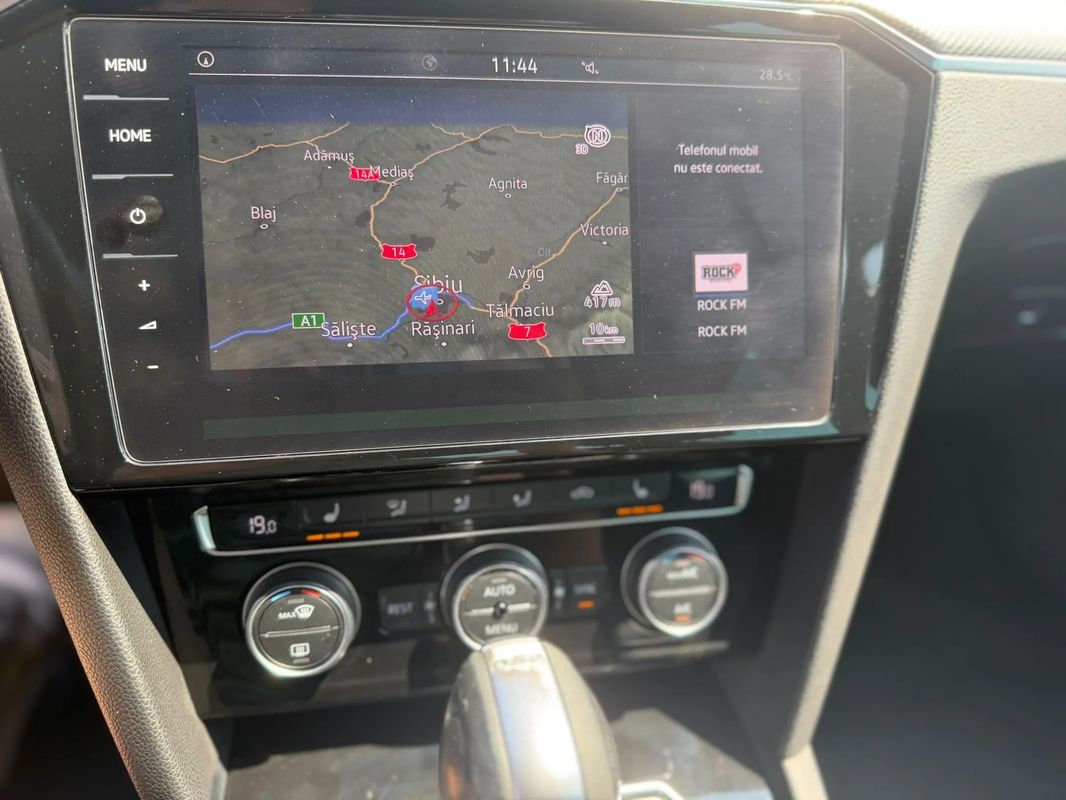 Volkswagen Passat 2.0 TDI DSG R Executive - 24