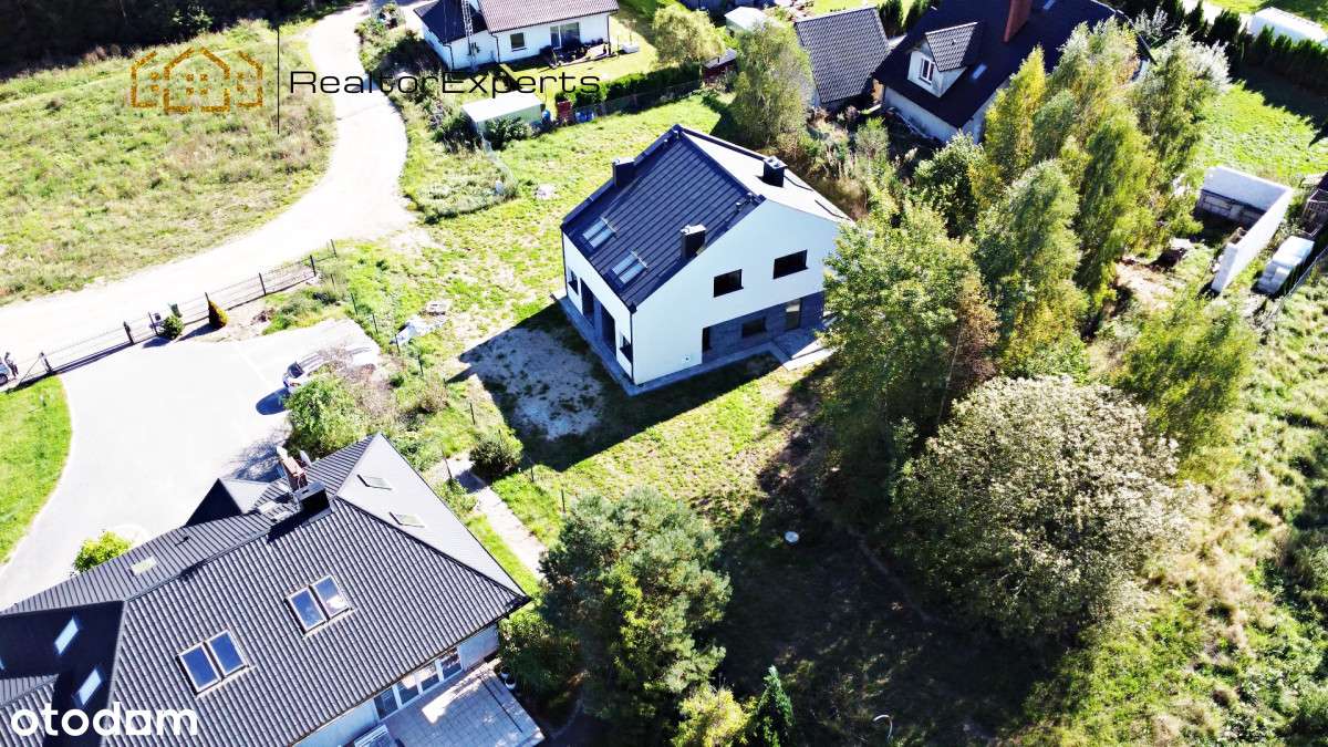 20 min od Gdyni! Połowa domu dwulokalowego!-5