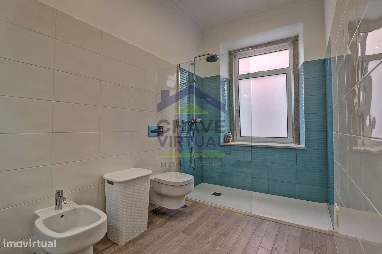 Apartamento T3 com Terraço Amplo - Centro Bombarral-17