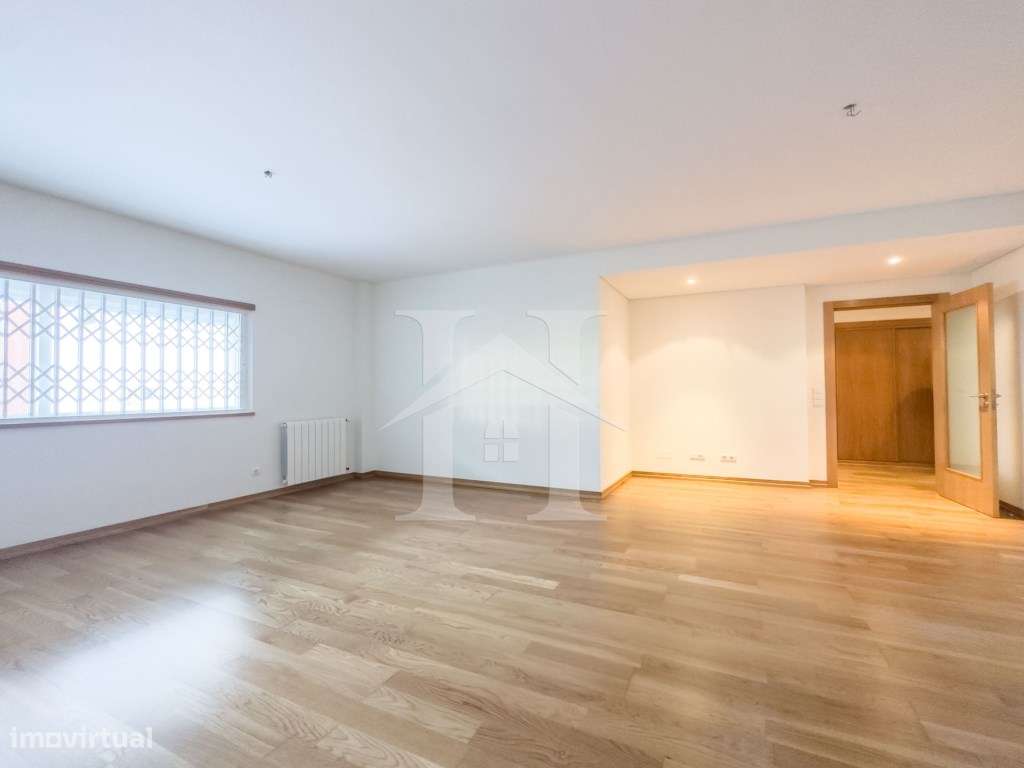 Apartamento T2 com Varanda e Arrecadação em São Domingos de Rana - Grande imagem: 5/26