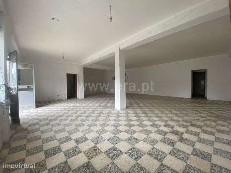 Loja / Fundão, Aldeia Nova - Grande imagem: 5/8