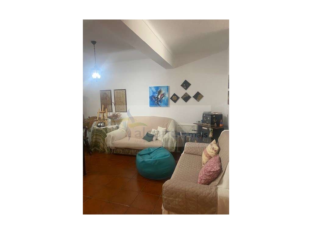 Moradia Exclusiva de Alto Padrão com Espaços Exterior Privativo-38