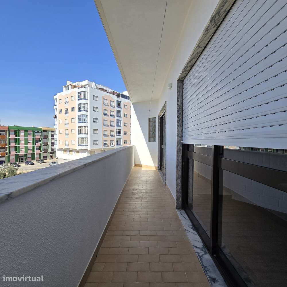 T3 Remodelado 2 Varandas 1 arrecadação-36