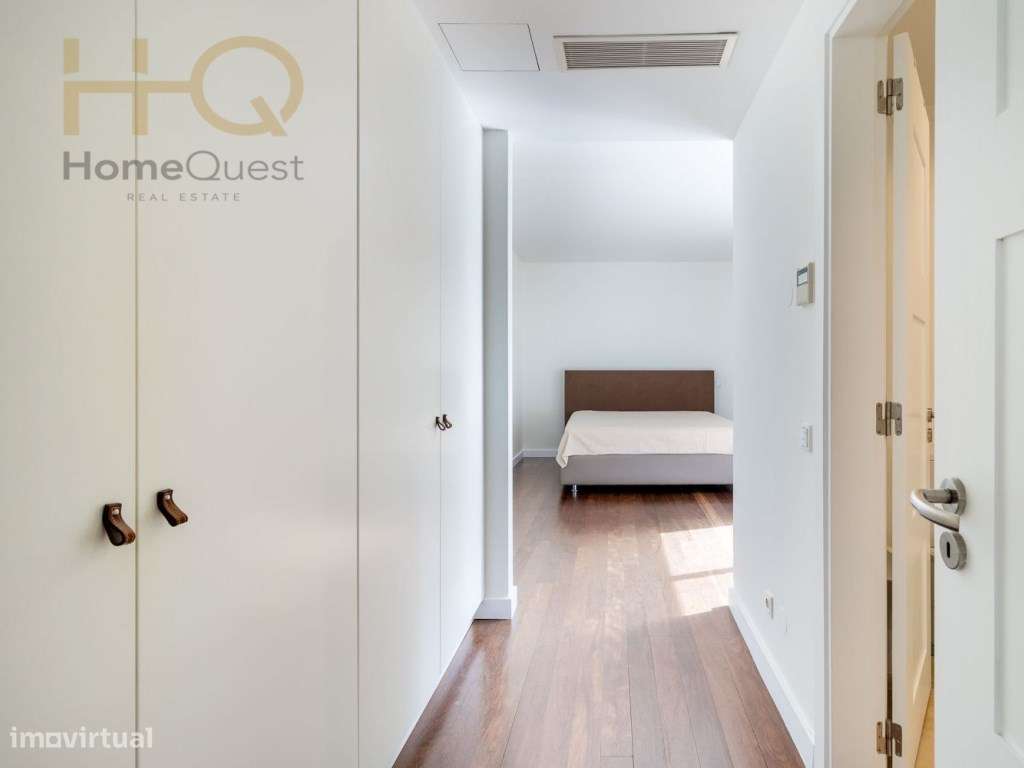 Moradia T4+2 Bairro da Martinha-40