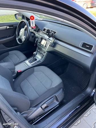 Volkswagen Passat Variant 2.0 TDI BlueMotion Technology DSG Comfortline - 21