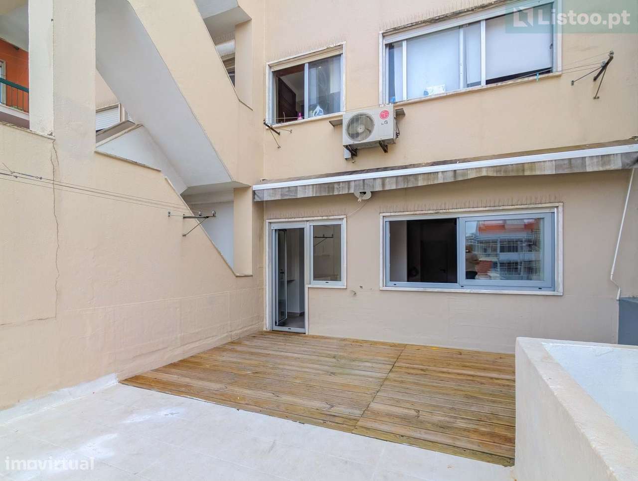 T2 Alvalade com Terraço e Garagem-1