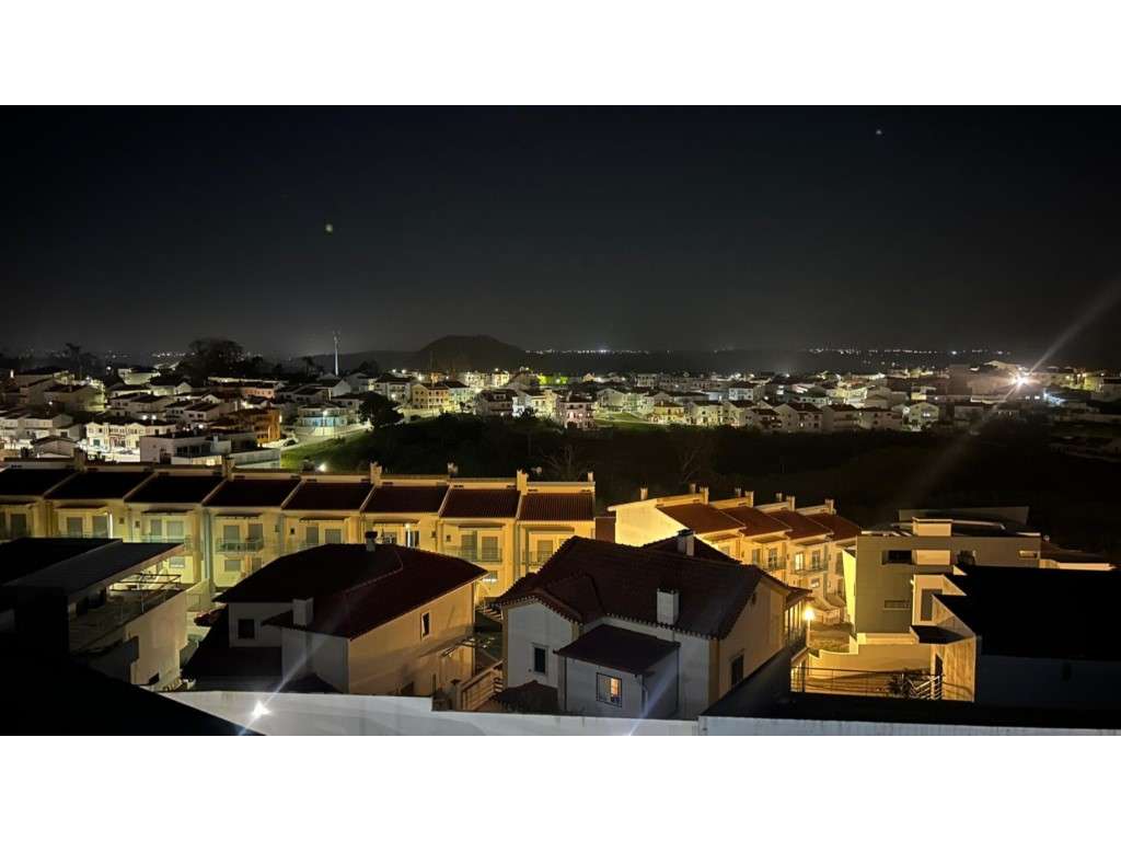 Penthouse T2 com vista panorâmica de mar e terraço privado em condo...-40