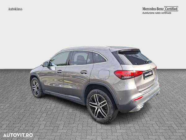 Mercedes-Benz GLA 200 4Matic 8G-DCT - 3