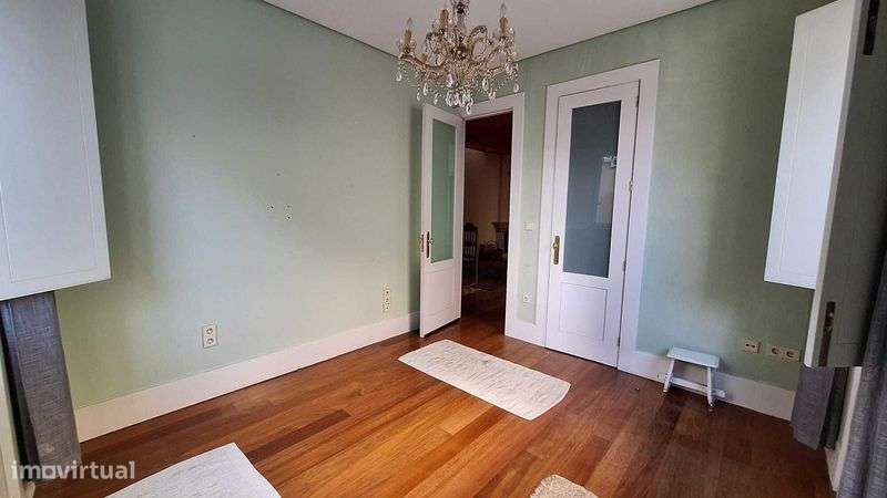 Moradia V2+1 perto da Avenida Antunes Guimarães - Grande imagem: 3/12