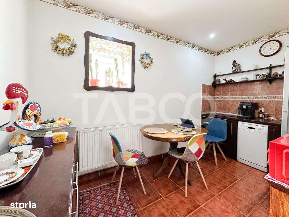 Apartament de vanzare cu 3 camere si curte la vila in Andrei Muresanu - Imagine principală: 4/10