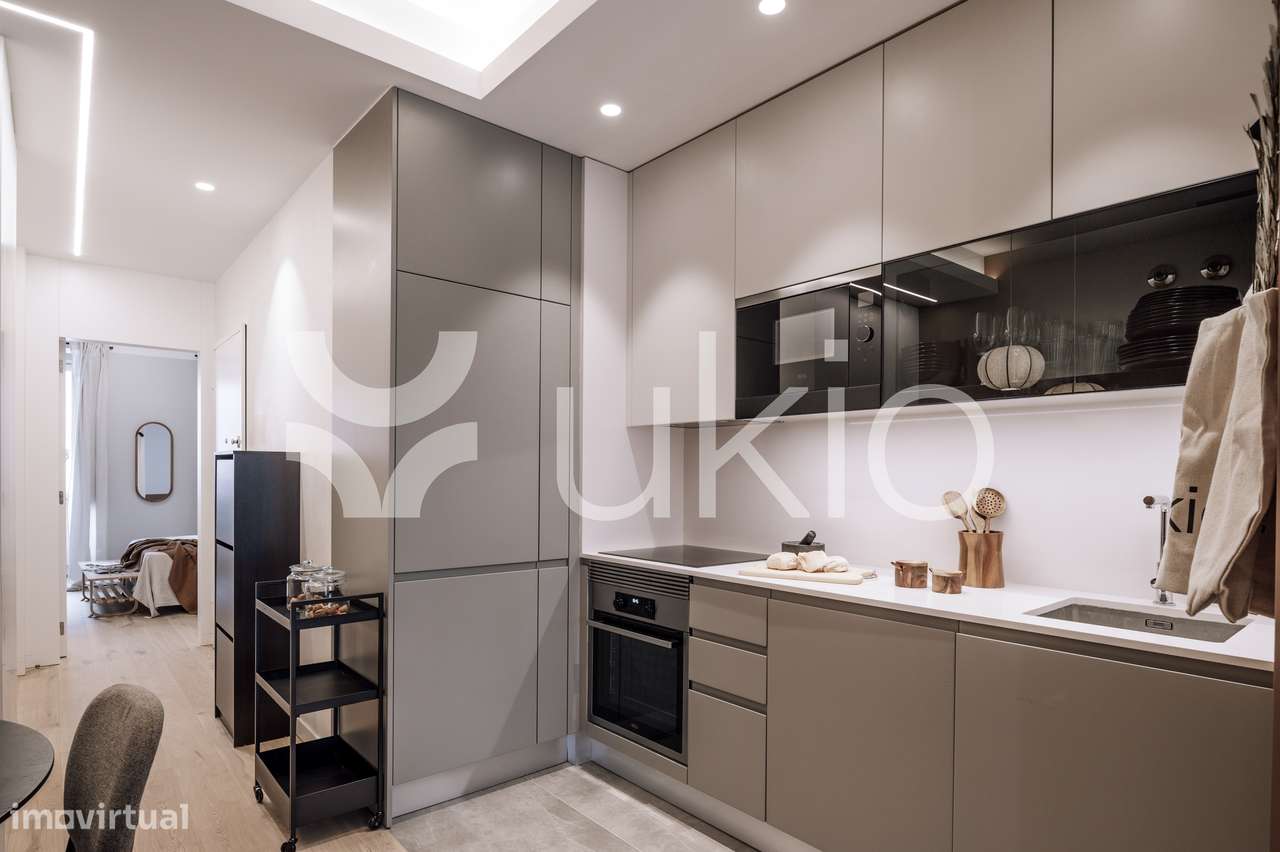 Apartamento T1 na Av. de Roma - Campo Pequeno - Grande imagem: 5/22