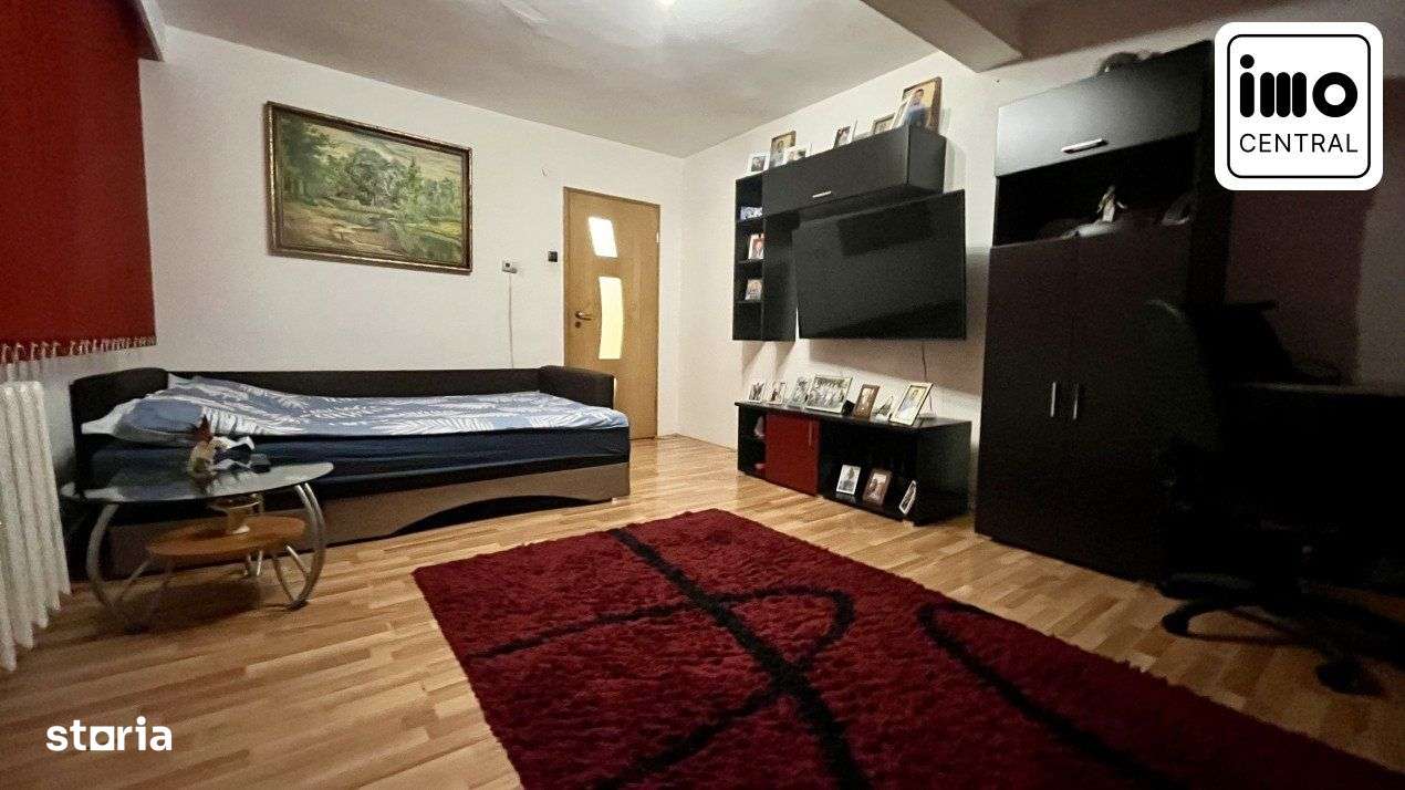 Apartament 2 camere decomandate cu living spatios-zona Manastur-0