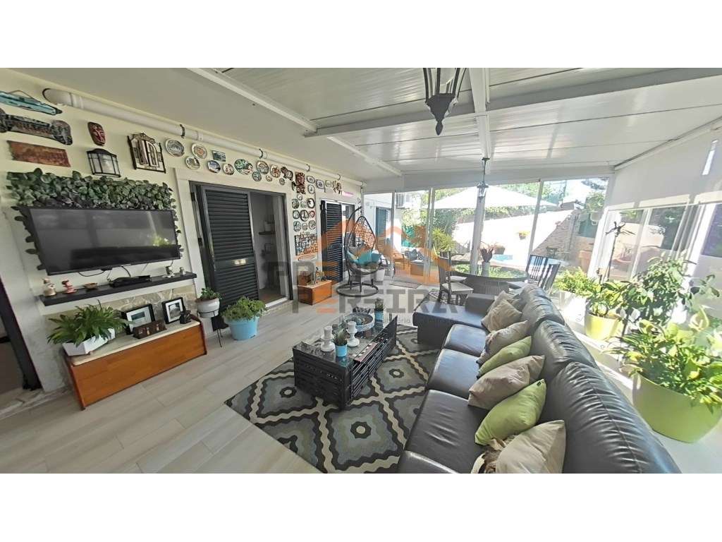 Moradia T3, com garagem para uma viatura, terraço e jacuzzi, situad... - Grande imagem: 5/60