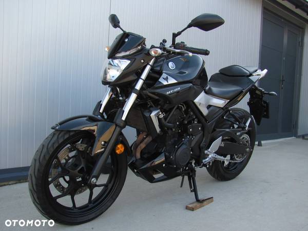 Yamaha MT - 13