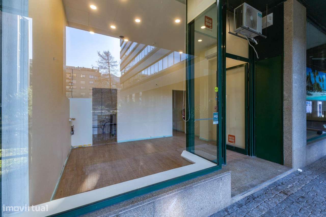 Loja para Venda no Pinheiro Manso. Oportunidade de Investimento - Grande imagem: 2/16