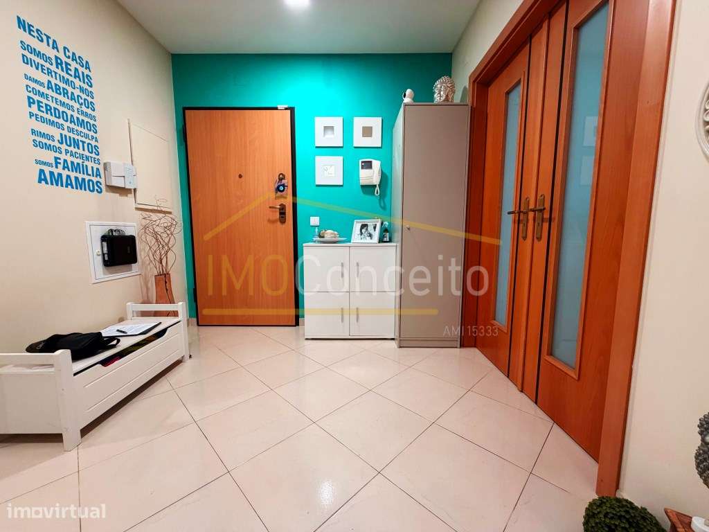 Apartamento T3/ sótão/garagem fechada em Torres Novas-9