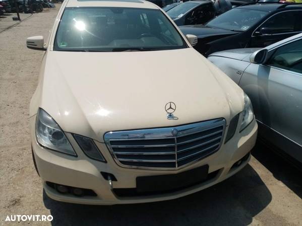 Dezmembrez Mercedes E 220 CDI w212 2010 - 5