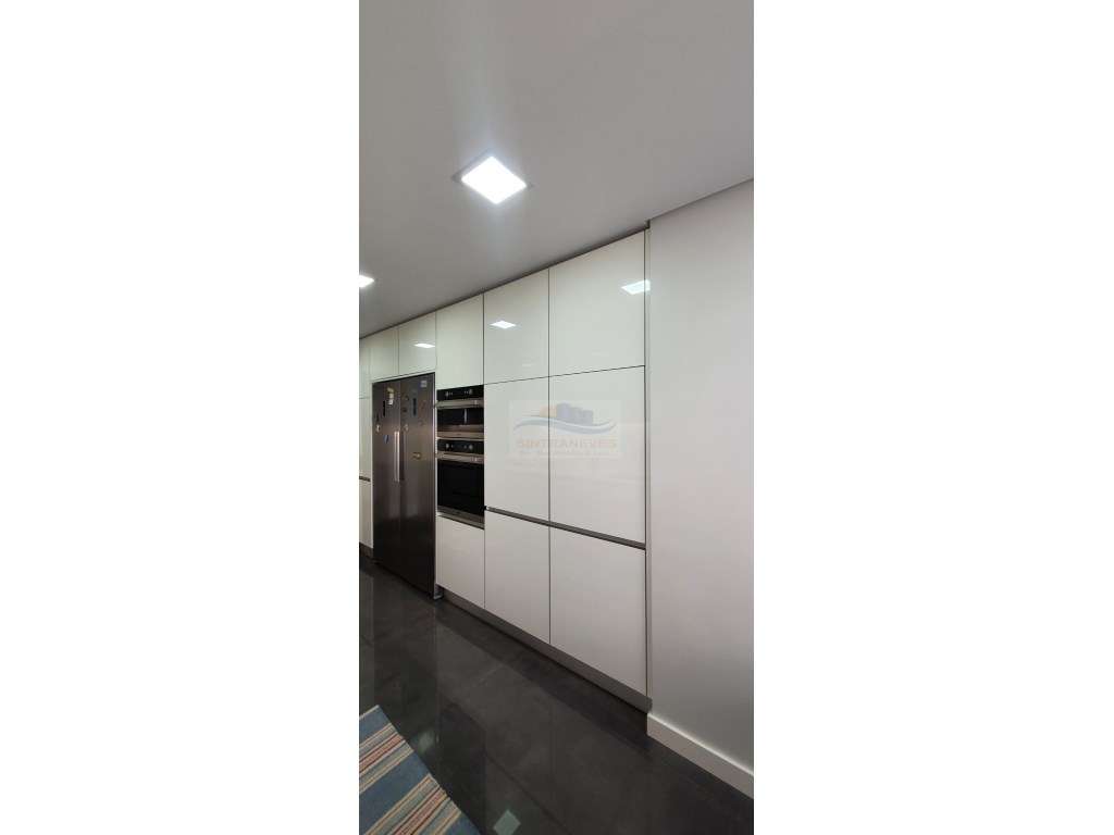 T3 de luxo e requinte com 3 WCS e Garagem nas Lezírias do Infantado-6