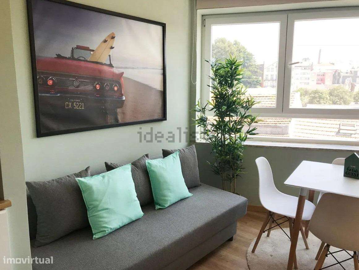 Apartamento T0 com 58 m2 na Rua Aníbal Cunha-0