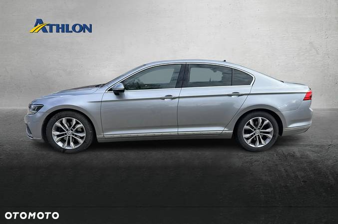 Volkswagen Passat 2.0 TDI EVO Elegance DSG - 2