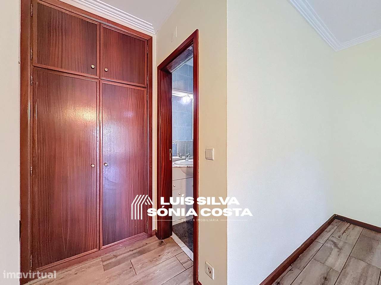 Apartamento c/ 203m2 + Varandas (Garagem de 100m2) – Imóvel...-23